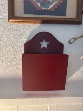 Red Star Wall Mail Holder - Home Wall Decor
